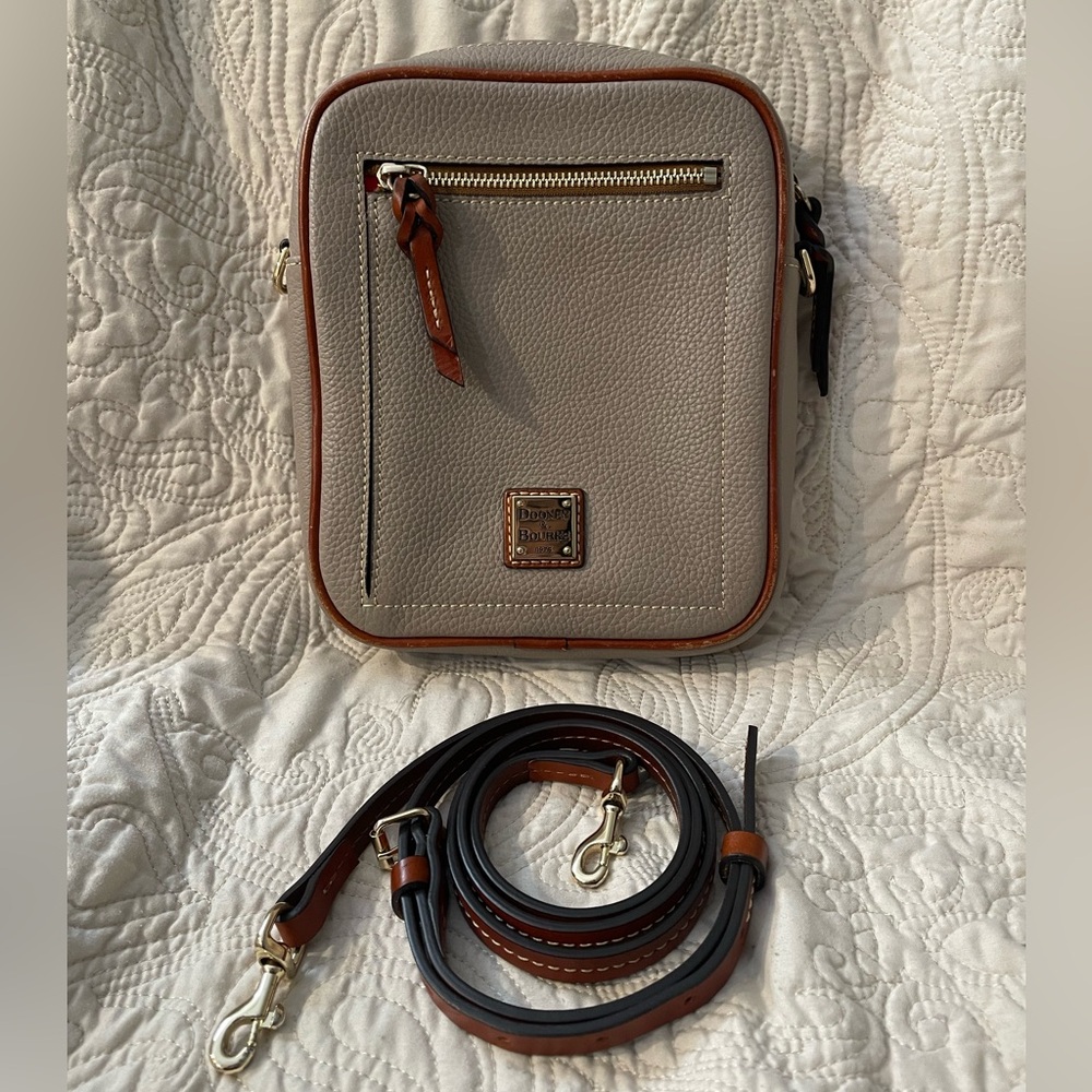 Dooney & Bourke Crossbody Bag